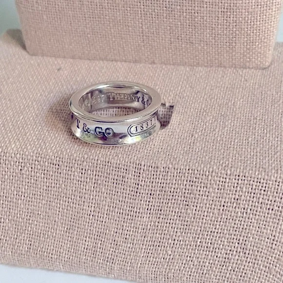 ❗️SOLD❗️Tiffany & Co. 1837 band - Picture 3 of 3